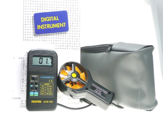 handheld anemometer
with soft carrying bag and its sensor AVM-702